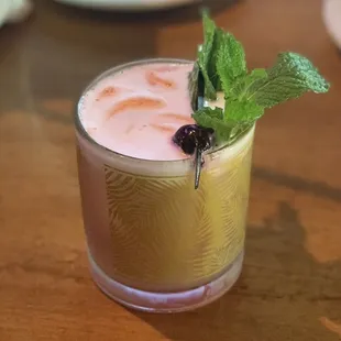 Hibiscus sour