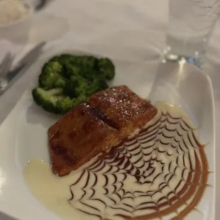 Honey Ginger Soy Glazed Fresh Salmon Fillet