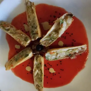 Veggie spring roll.