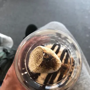 S&apos;mores cupcake