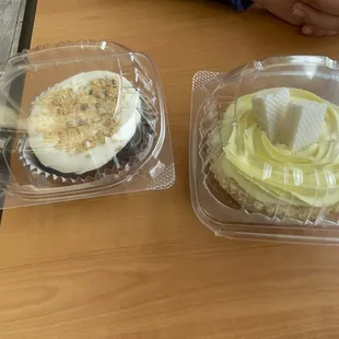 food, cupcakes
