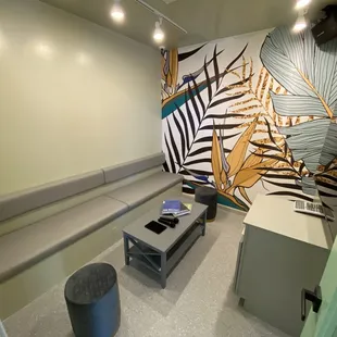 Themed karaoke rooms