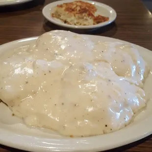 Bisquits and gravy full order with 1/4 order of hash browns