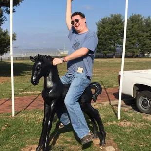 I love historical places.  YEEEEHAAAW!!!