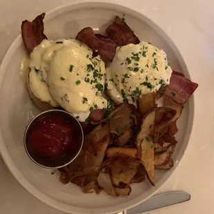 Eggs Benedict