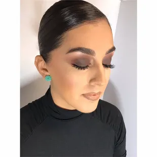 Makeup for a holiday party