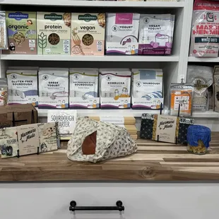 Cool place, has a lot of retro games and candies. Great place to pick up a gift for someone.