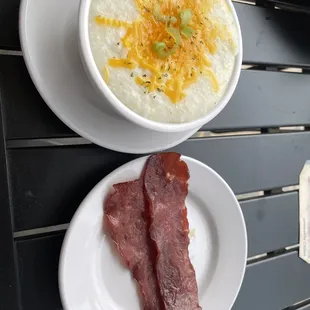 Grits and Turkey Bacon