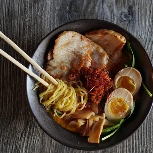 ramen and noodles, noodle dish, noodles, ramen, noodle soup, food