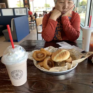 We shared the Bourbon Bacon Burger and Onion Rings (I also had the Banana Strawberry Milkshake) and it was tasty!