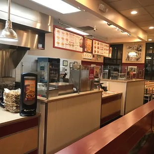 Not a bad lil joint for a quick burger or melts and very affordable