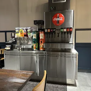FOUNTAIN DRINKS