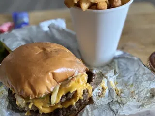 Beth's Burger Bar