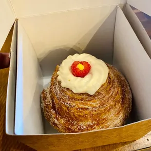 Vanilla Cruffin