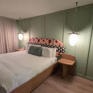 Corner room with king bed and lanai