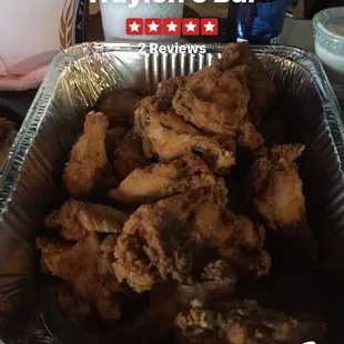 Hot wings at Waylon's