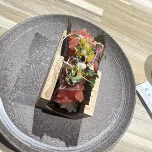 Bluefin hand roll