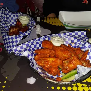 Amazing mild wings and BBQ. We come just for the wings!