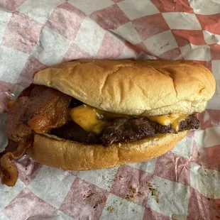 Bacon cheese burger