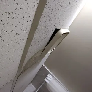 Exhaust fan falling