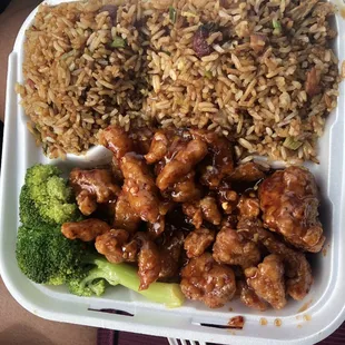 Lunch combination plate. Orange chicken, extra crispy, light sauce  and I substitute the chow mein for double fried rice.