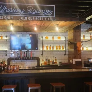 Whiskey Lounge