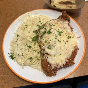 Cheese Wheel Special, add a protein of chicken Parm. Get extra focaccia toast, it is excellent. So Good!!