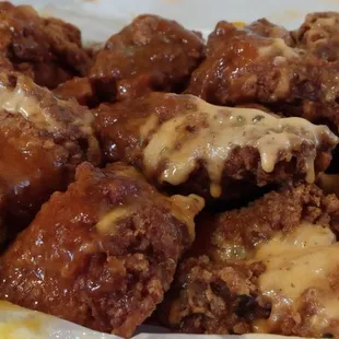 Sweet Heat mixed with Sweet Garlic and Cajun Ranch Sauce!