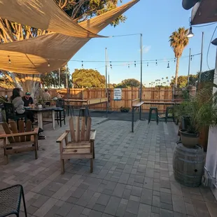 Outdoor patio with cornhole