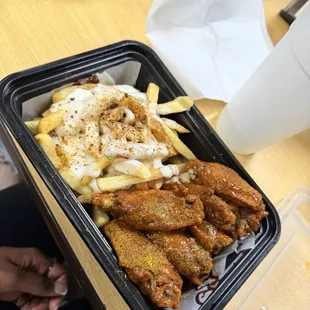 10-piece Wings w/ fries
