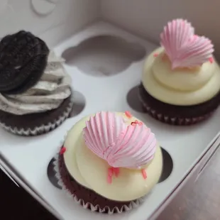 BEST RED VELVET CUPCAKE!!!