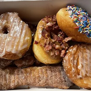 donuts, dough desserts, food