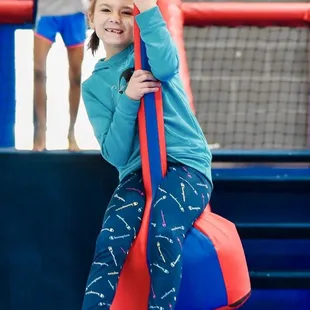 Zipline (weight limit 150lb - no adults)