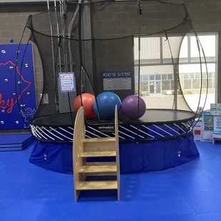 Spring free trampoline (220lb weight limit; 3 children at a time)