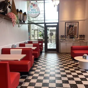 Clean, quick service, and nice employees.... Definitely not your typical cold stone.