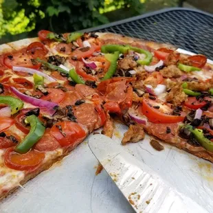 Terrific &quot;The Business&quot; Pizza!