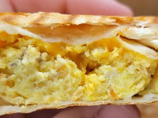 3 Sweets Bakery & Cafe