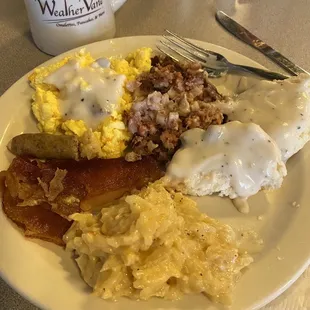 Offerings from the best breakfast spot in the valley. Saturday is ALWAYS on point with their buffet and Sunday is buffet deluxe!