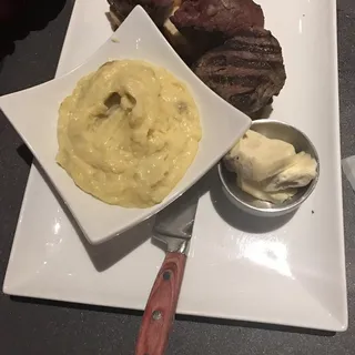 Roasted Garlic-Brie Butter