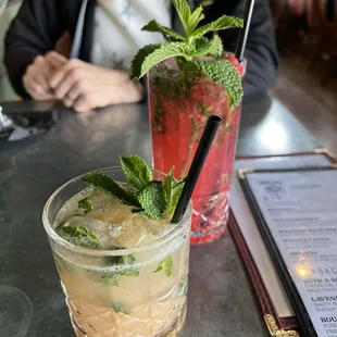 Mint julep, bourbon smashley