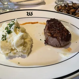 8 OZ FILET MIGNON