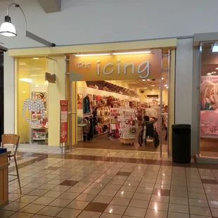 Icing entrance