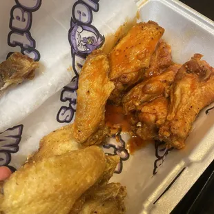 Lemon pepper &amp; Wuzzam wings