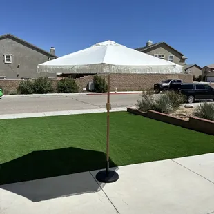 Fringe Umbrella with base
