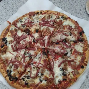 Everything Pizza