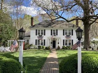 A Williamsburg White House Bed and Breakfast Inn
