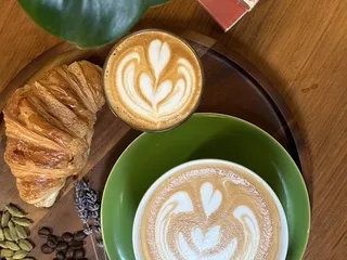 Leaf & Latte