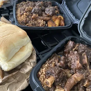 Oxtail Rice &amp; Peas Coco Bread