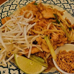 Pad thai with pork