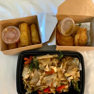 Crispy Duck Pad Kee Mow